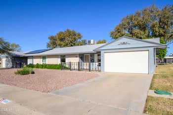 9906 Spruce Dr, Sun City, AZ 85351