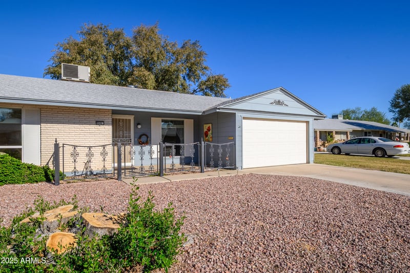 9906 Spruce Dr, Sun City, AZ 85351