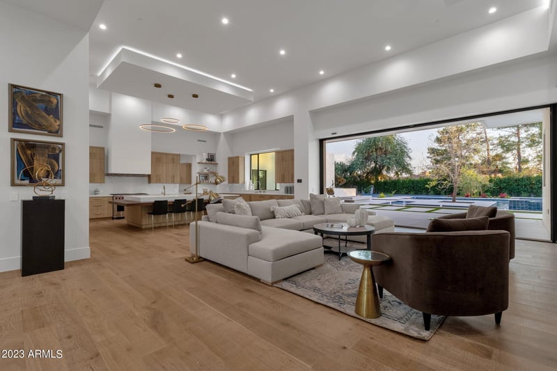 9907 E Desert Cove Ave, Scottsdale, AZ 85260