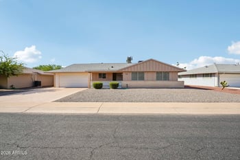 9907 W Bright Angel Cir, Sun City, AZ 85351