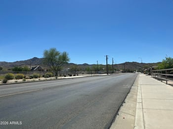 9908 43rd Ave, Laveen, AZ 85339