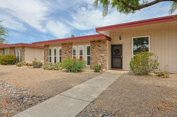 9908 Royal Oak Rd, Sun City, AZ 85351