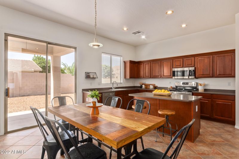 9909 E Lobo Ave, Mesa, AZ 85209