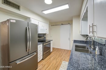 9909 Newport Dr, Sun City, AZ 85351