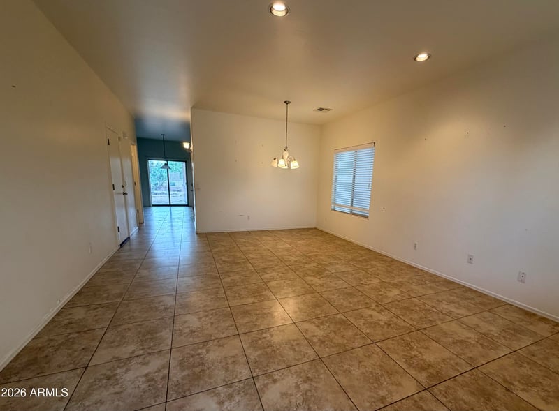 991 Desert Springs Way, San Tan Valley, AZ 85143