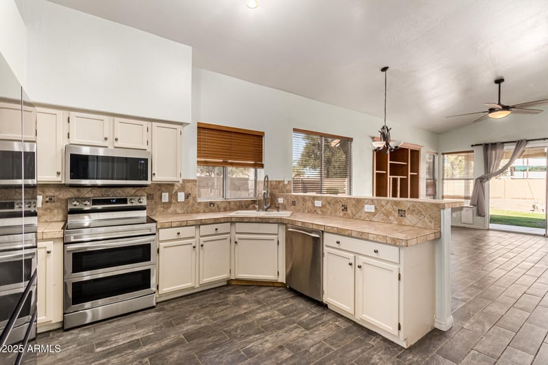 991 Florence Dr, Chandler, AZ 85226