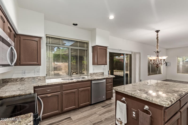 991 Quail Ln, Gilbert, AZ 85233