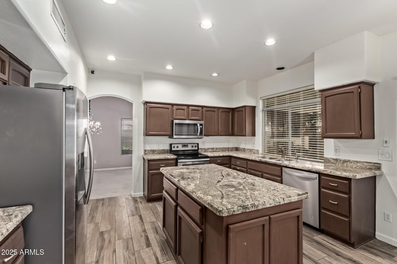 991 Quail Ln, Gilbert, AZ 85233
