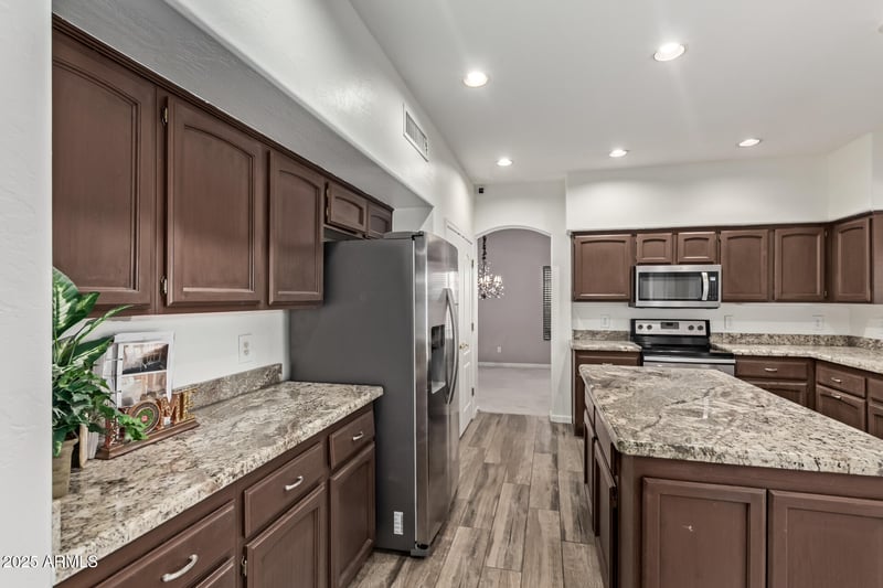 991 Quail Ln, Gilbert, AZ 85233