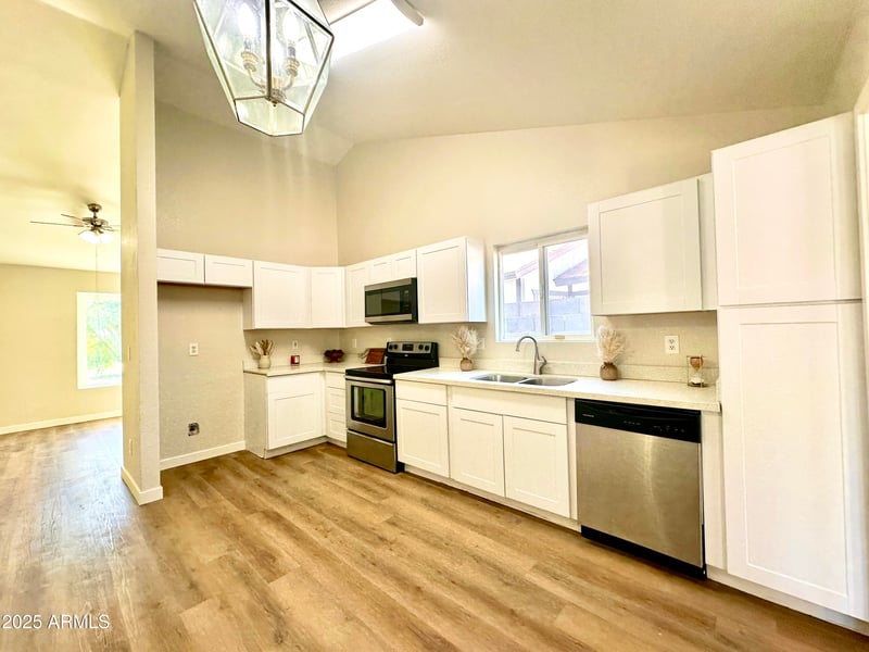 9912 Birchwood Ave, Mesa, AZ 85208