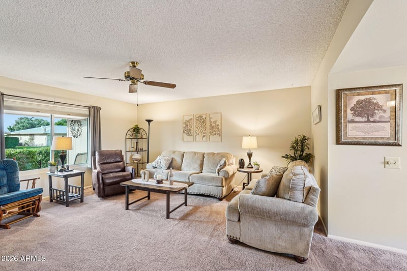 9912 Sandstone Dr, Sun City, AZ 85351
