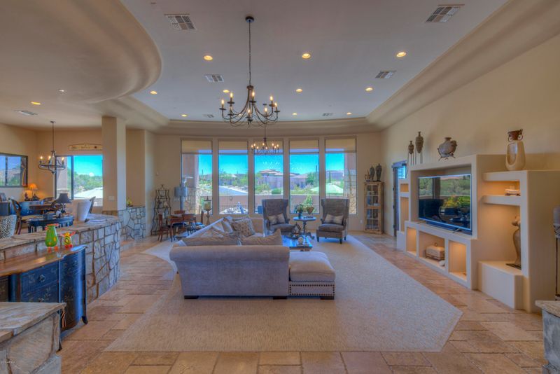 9915 E Whitewing Dr, Scottsdale, AZ 85262