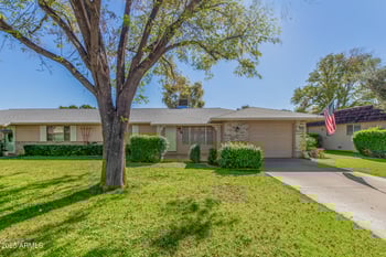 9915 Sandstone Dr, Sun City, AZ 85351