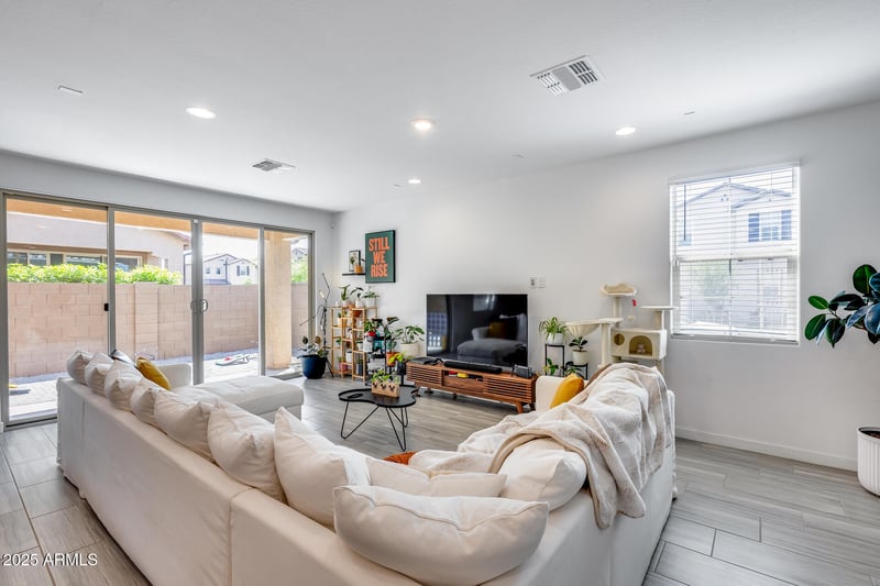 9916 Texas Ave, Mesa, AZ 85212