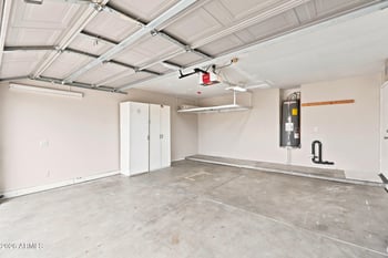 9917 93rd Dr, Peoria, AZ 85345