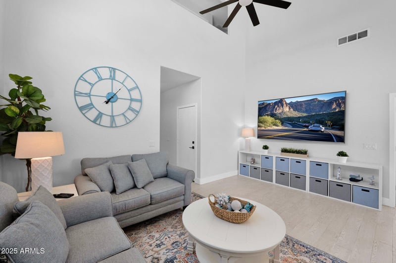 9918 Escondido Ave, Mesa, AZ 85208