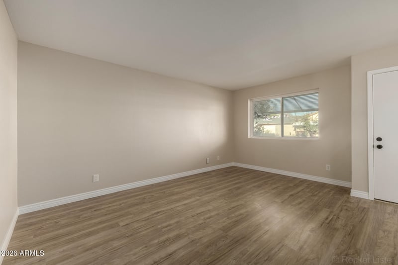 9918 95th Dr #B, Peoria, AZ 85345