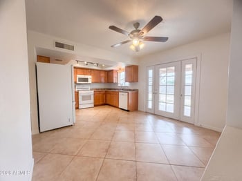 9919 E Magnolia St, Mesa, AZ 85207