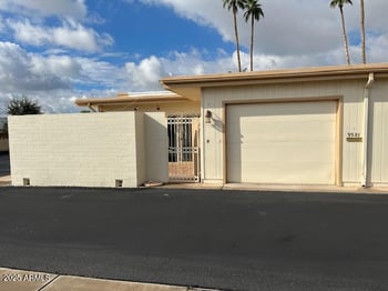 9921 Hutton Dr, Sun City, AZ 85351