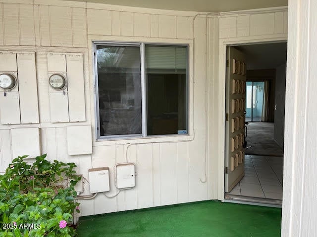 9921 Hutton Dr, Sun City, AZ 85351