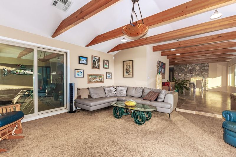 9923 N 16th Pl E, Phoenix, AZ 85020