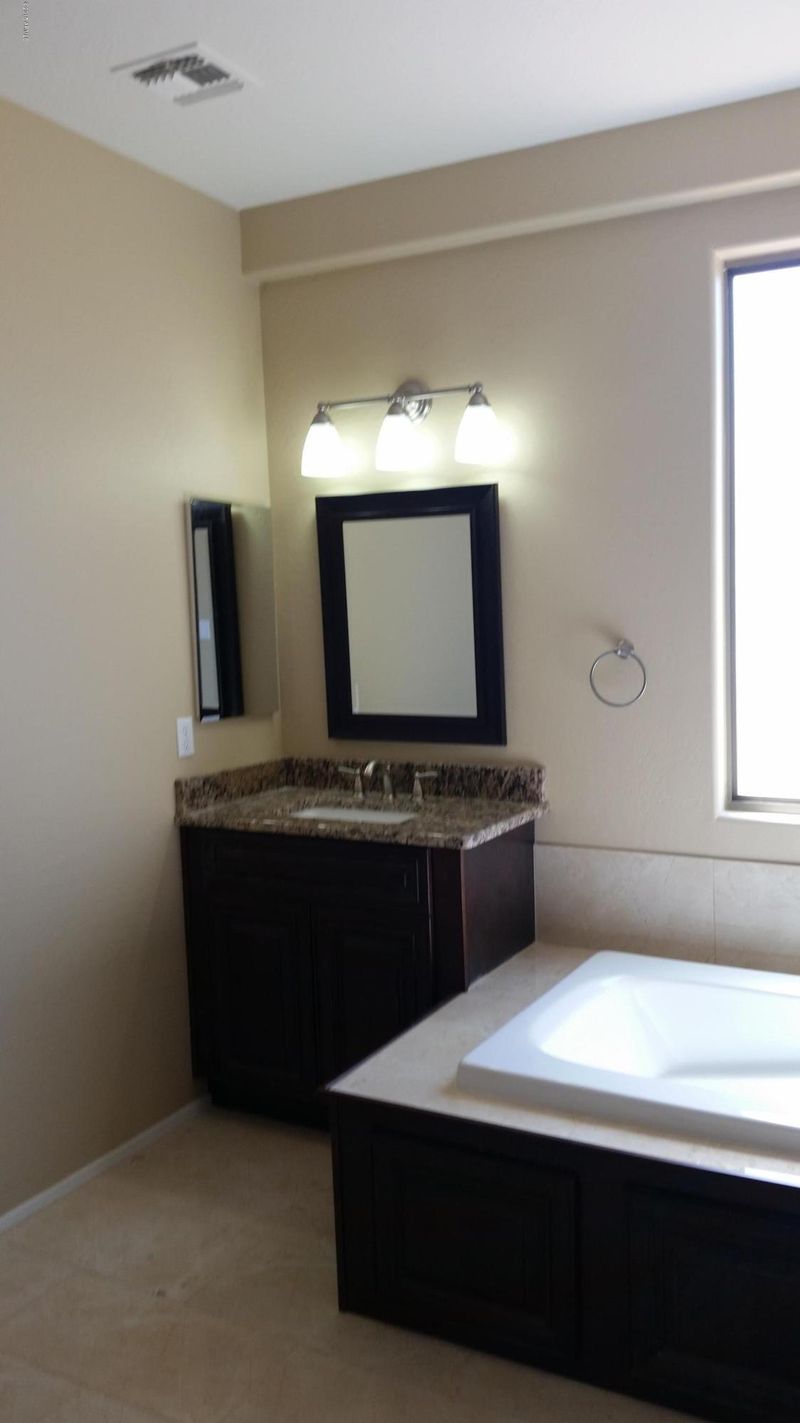 9924 E Jasmine Dr, Scottsdale, AZ 85260