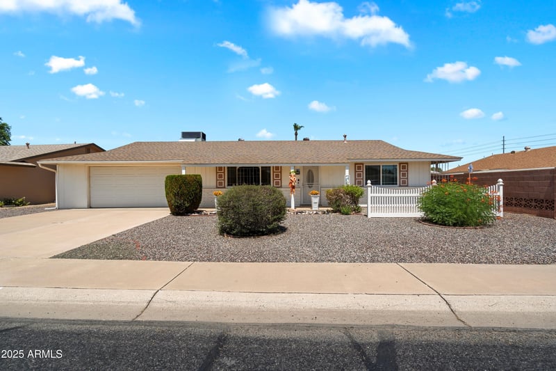 9924 Tarrytown Ave, Sun City, AZ 85351