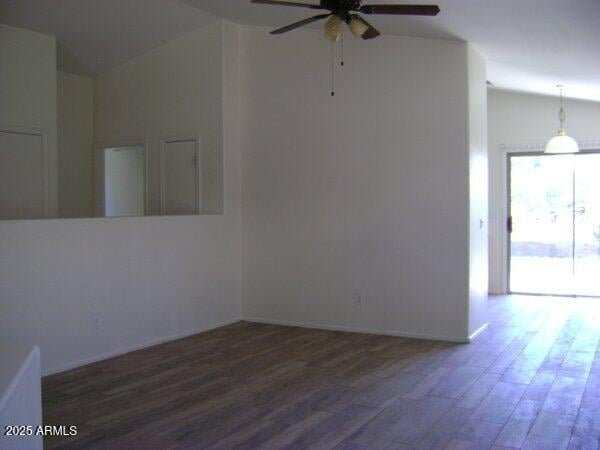 9925 Diamond Ave, Mesa, AZ 85208