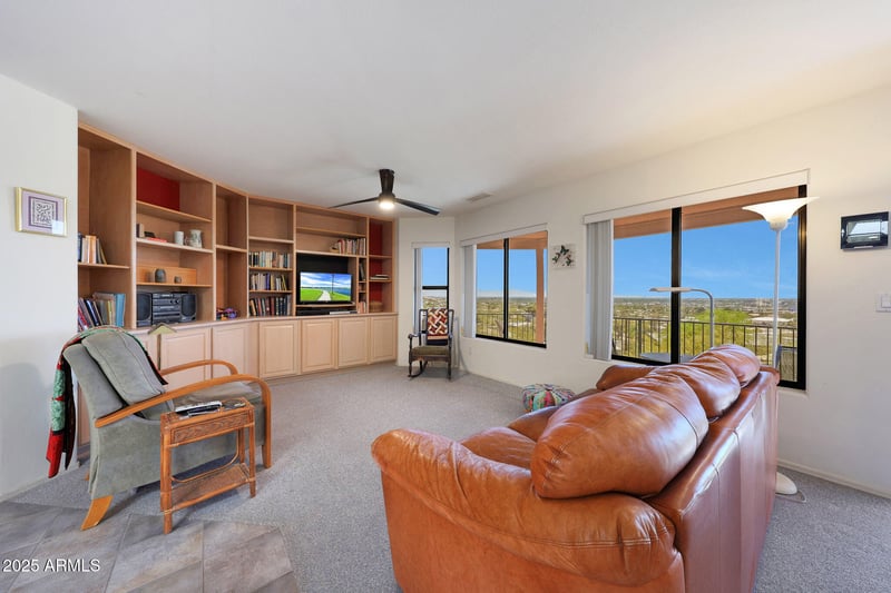 9932 16th Pl, Phoenix, AZ 85020
