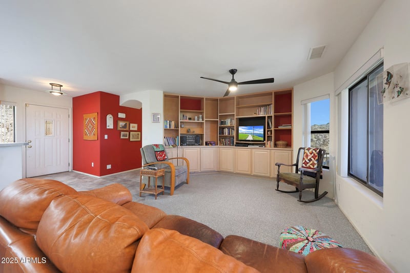 9932 16th Pl, Phoenix, AZ 85020