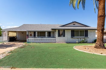 9934 Coggins Dr, Sun City, AZ 85351