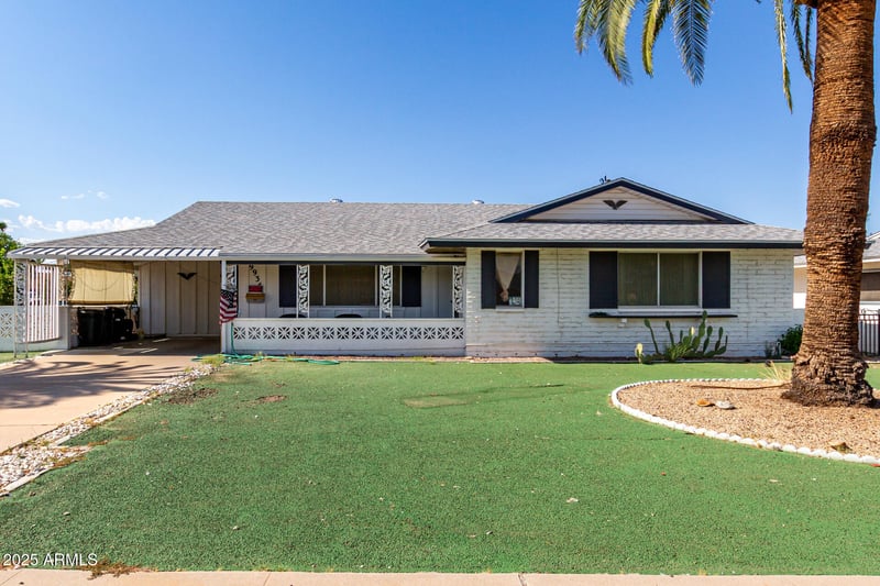 9934 Coggins Dr, Sun City, AZ 85351
