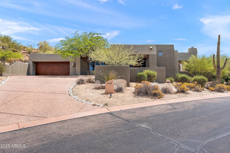 9934 E Graythorn Dr, Scottsdale, AZ 85262