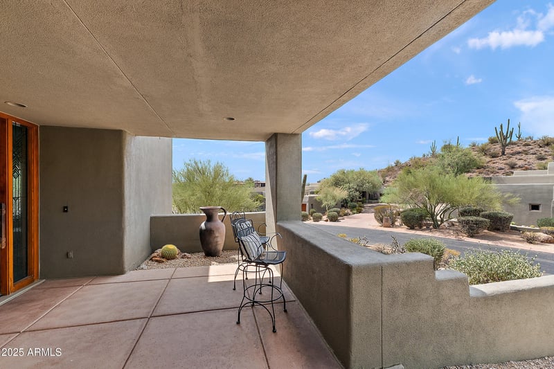 9934 E Graythorn Dr, Scottsdale, AZ 85262