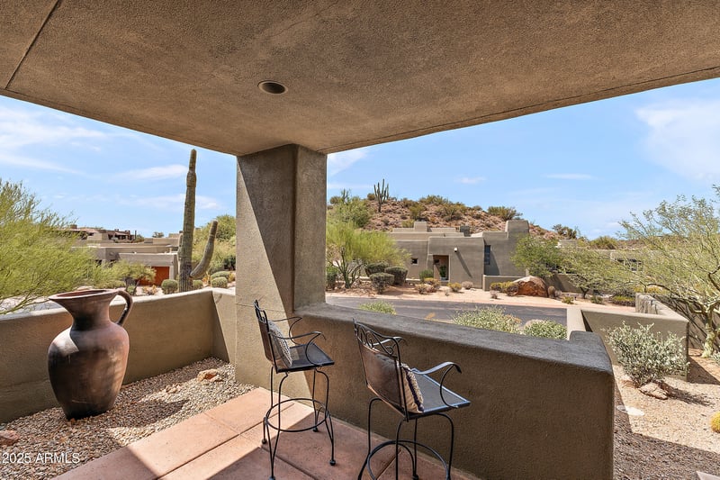 9934 E Graythorn Dr, Scottsdale, AZ 85262
