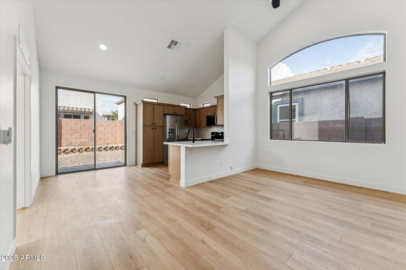 9934 Empress Ave, Mesa, AZ 85208