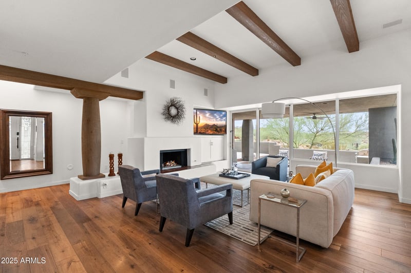 9934 Graythorn Dr, Scottsdale, AZ 85262