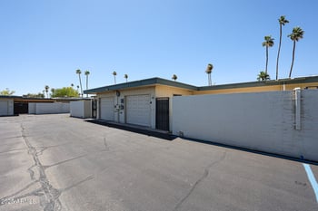 9935 Thunderbird Blvd, Sun City, AZ 85351