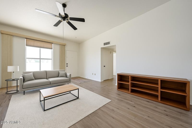 9935 Thunderbird Blvd, Sun City, AZ 85351