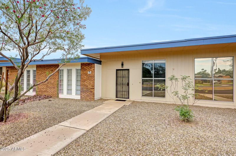 9935 Thunderbird Blvd, Sun City, AZ 85351