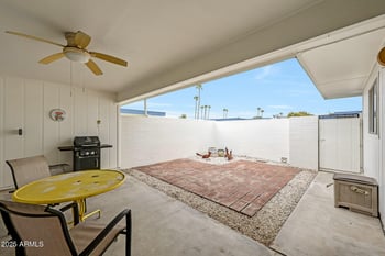 9935 Thunderbird Blvd, Sun City, AZ 85351