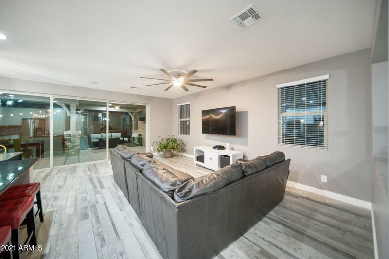 9938 E Tungsten Dr, Mesa, AZ 85212