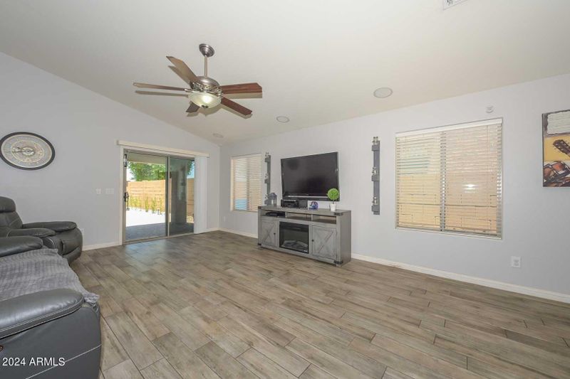 9946 W Gross Ave, Tolleson, AZ 85353