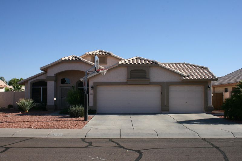 9947 W Burnett Rd, Peoria, AZ 85382
