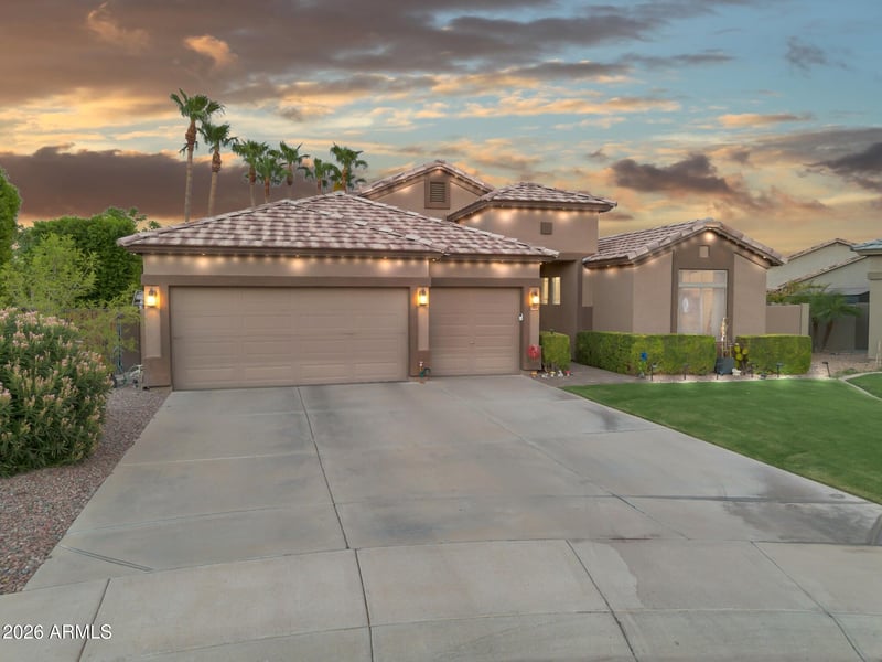 995 S Pueblo St, Gilbert, AZ 85233