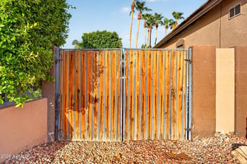 995 Pueblo St, Gilbert, AZ 85233