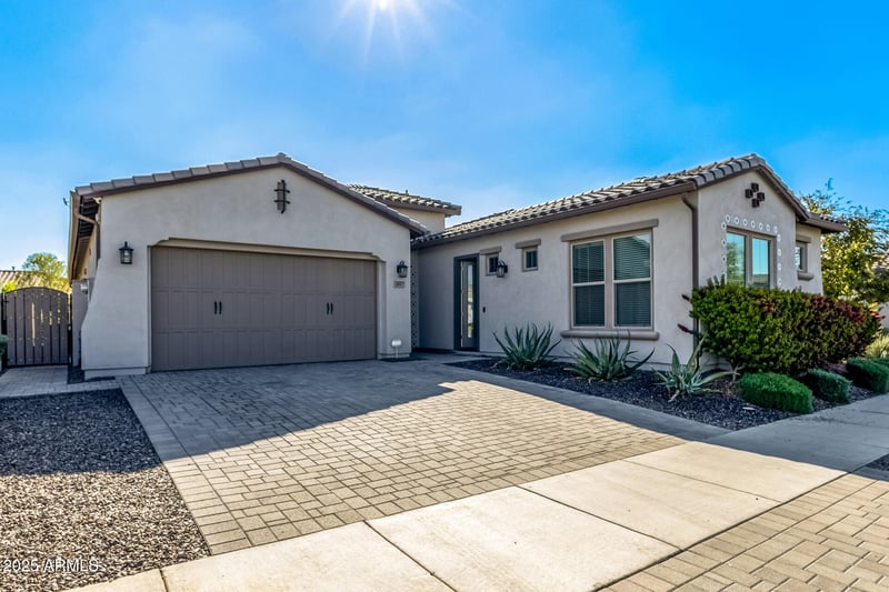 9957 Strobe Ave, Mesa, AZ 85212