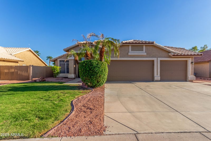 9959 Mohawk Ln, Peoria, AZ 85382