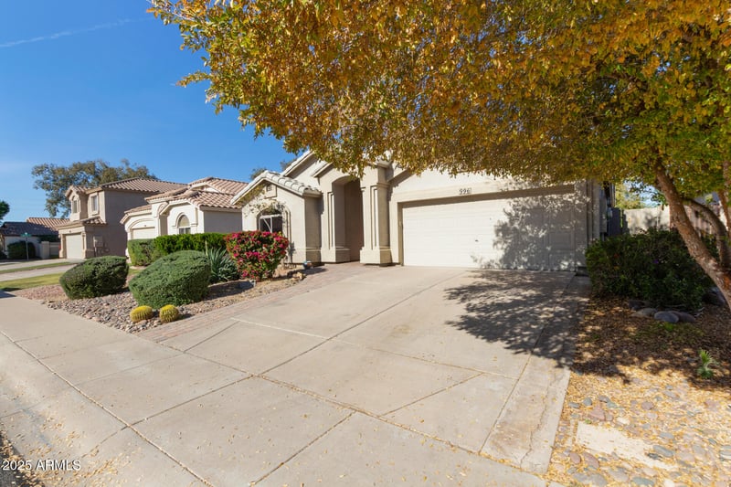 996 Princeton Ave, Gilbert, AZ 85234