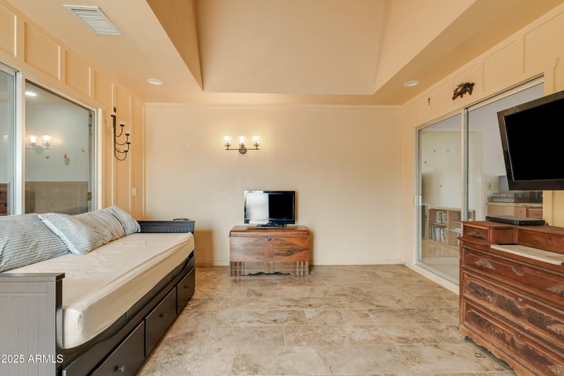 9961 Bolivar Dr, Sun City, AZ 85351